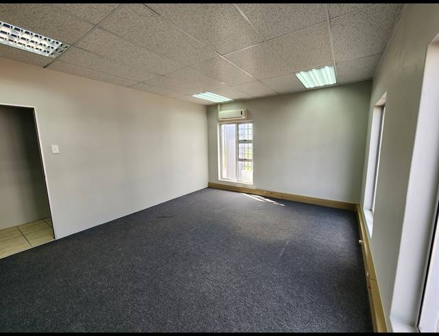 546M² BUSINESS TO LET IN VAALPARK